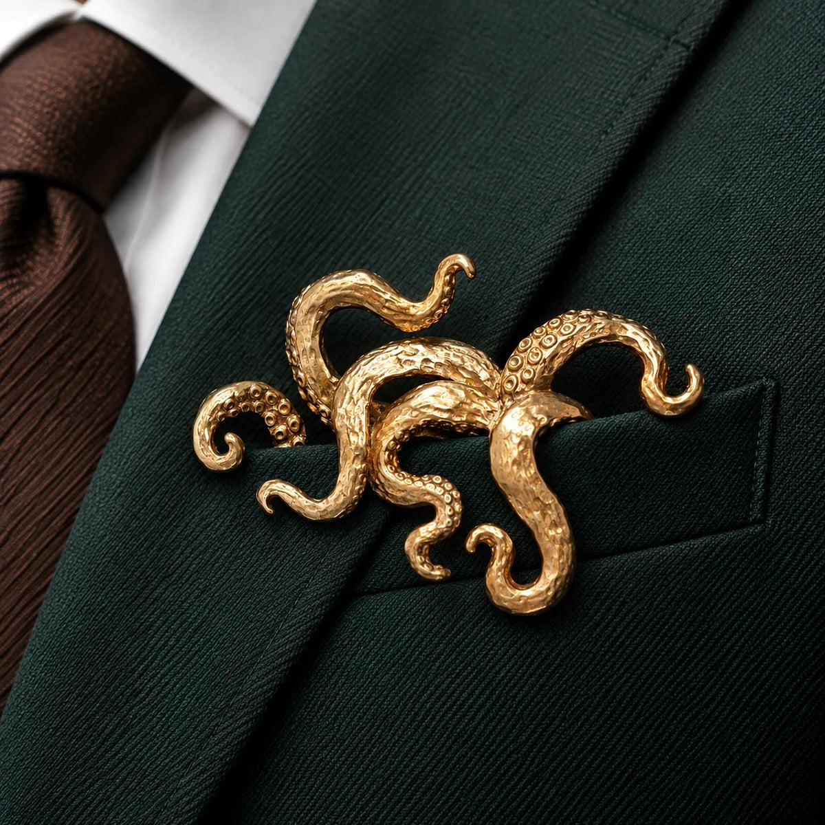 Luxury Sculpted Animal Brooch – Premium Statement Piece for Suits & Blazers