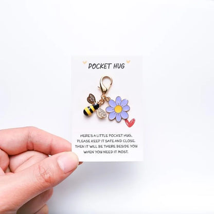 ✨Crafted by Hand-20 Sets Hug Favors(🦋Butterfly, Ladybird, Flower, Bee)