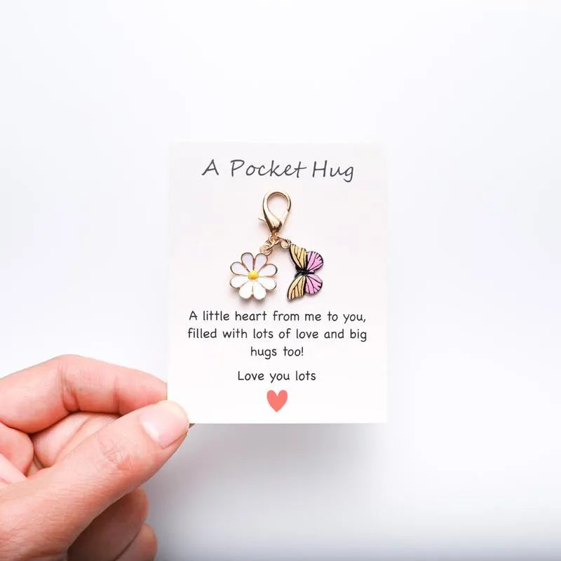 ✨Crafted by Hand-20 Sets Hug Favors(🦋Butterfly, Ladybird, Flower, Bee)