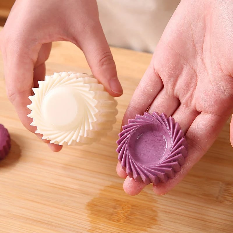 🥳🎂Creative Double-Ended Pastry Mold
