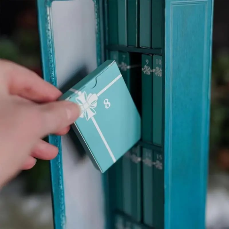 2026 Mini Book Ornament Advent Calendar A Christmas Countdown Made for Book Lovers 📚🎄