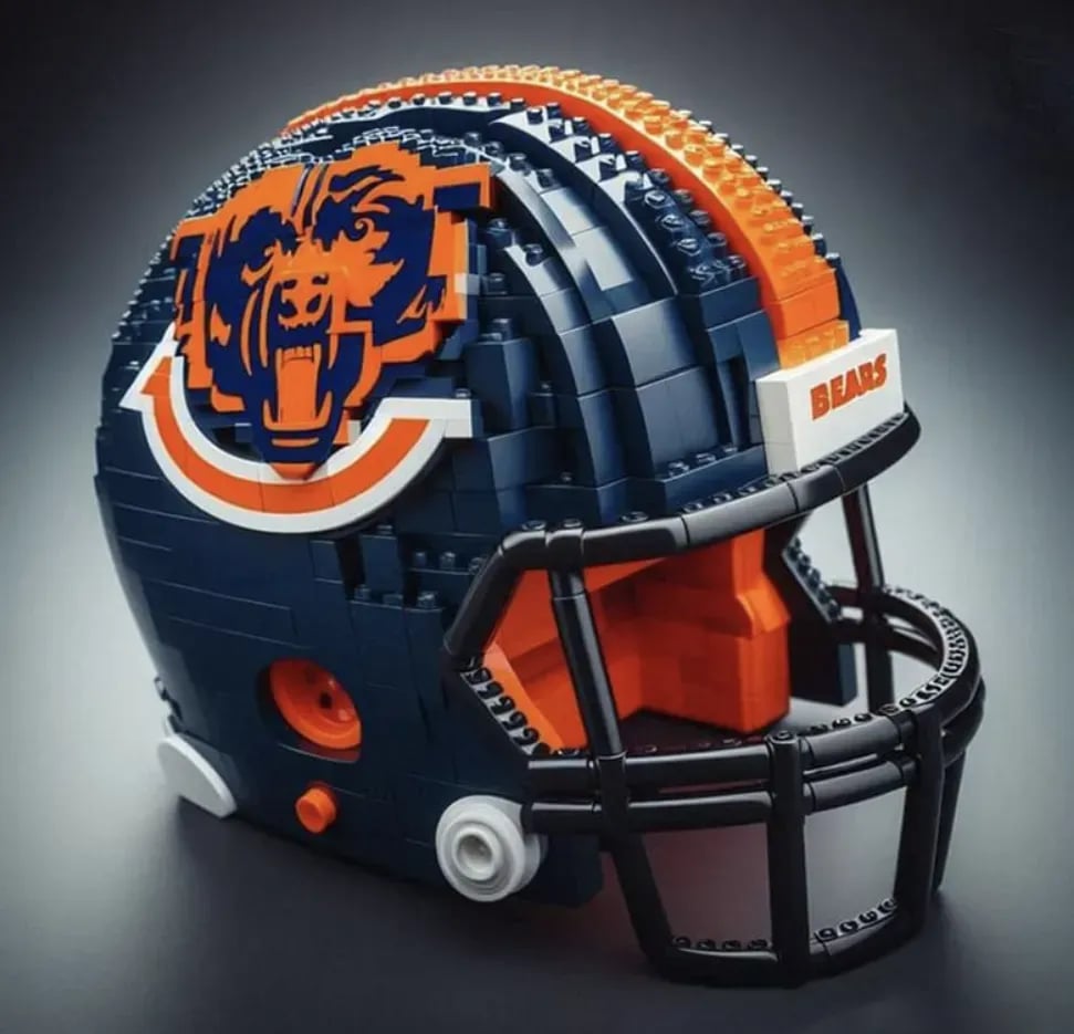 🏈 Building Block Football Helmet – 300+ Piece Collectible Construction Set