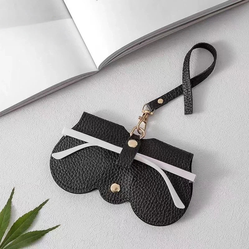 😎🕶️ Protect Your Eyewear in Style – Premium Leather Glasses Case ✨👝