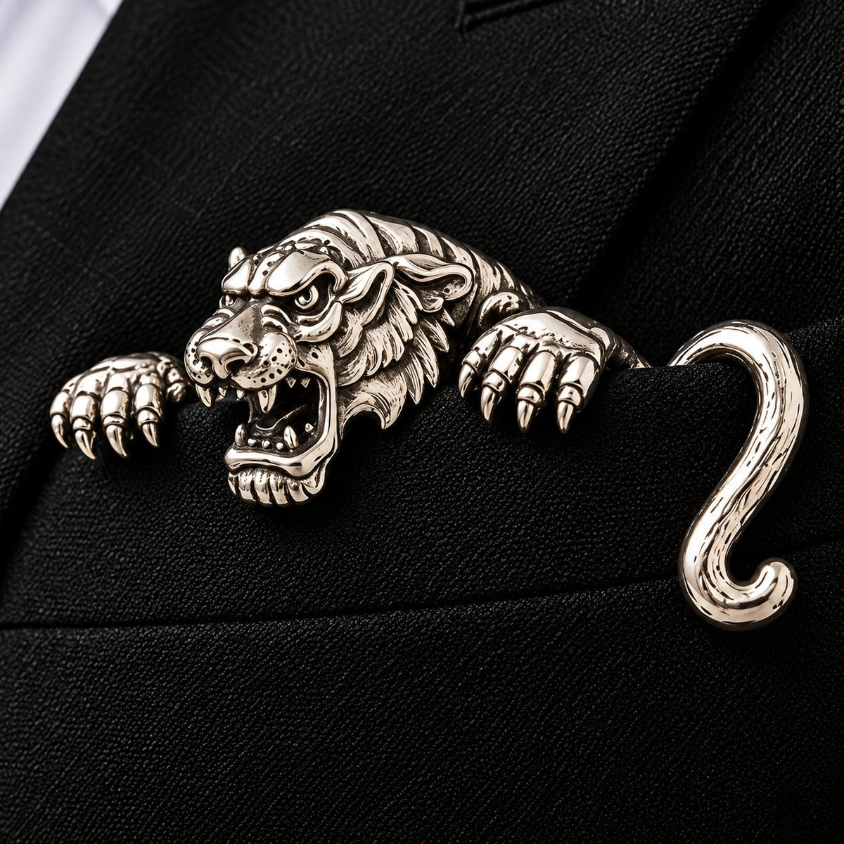 Luxury Sculpted Animal Brooch – Premium Statement Piece for Suits & Blazers